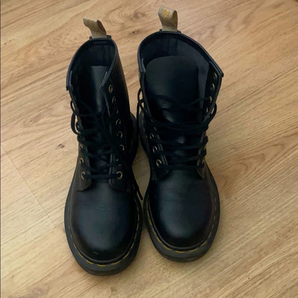 Dr. Martin VEGAN leather boots